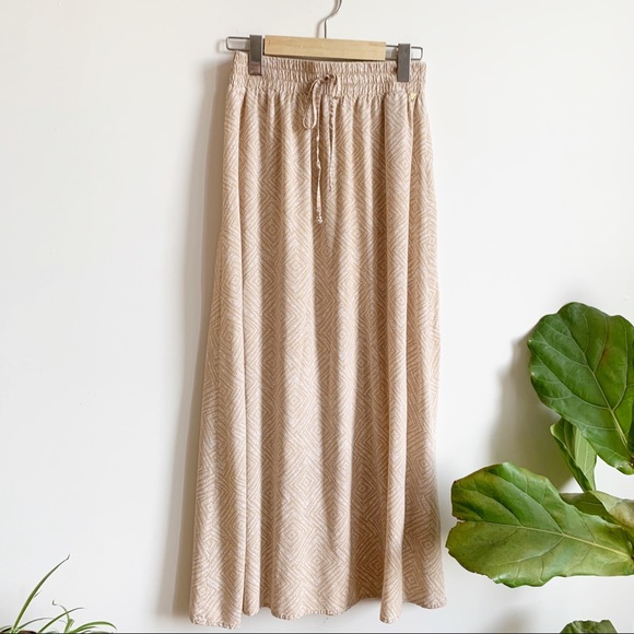 Guess Dresses & Skirts - Guess Maxi Skirt Tan White Print Semi Sheer S